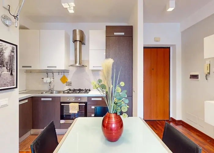 Margot - Quiet And Elegant With Free Parking *