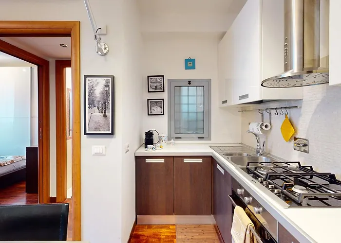 Margot - Quiet And Elegant With Free Parking