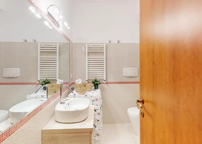 Margot - Quiet And Elegant With Free Parking Appartement Rome