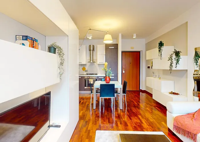 Margot - Quiet And Elegant With Free Parking *