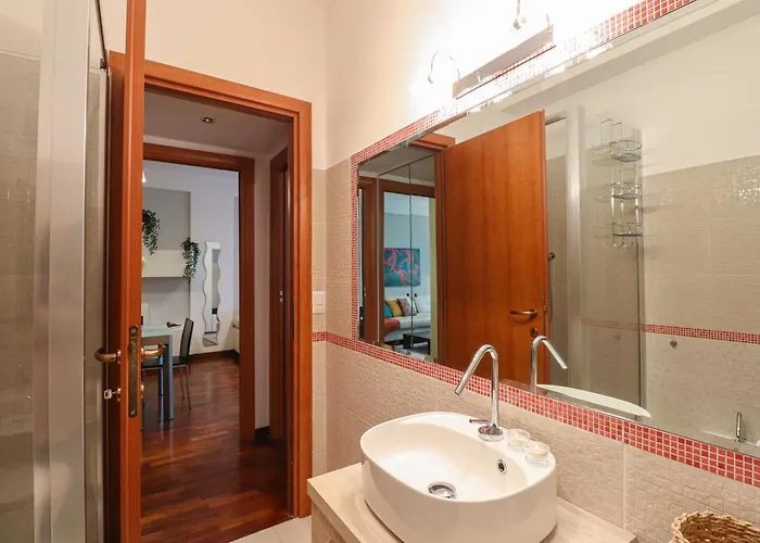 Margot - Quiet And Elegant With Free Parking Appartement Rome